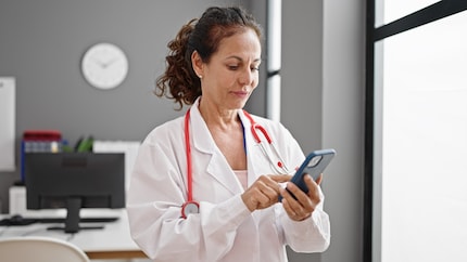 Uno studio medico può caricare una prescrizione certificata nell'ecosistema.