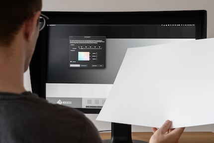 La calibrazione visiva del punto di bianco funziona meglio di quanto pensassi. In alternativa, potrei anche collegare un dispositivo che misura la carta. Ma poi le cose si complicano e il valore aggiunto è minimo.