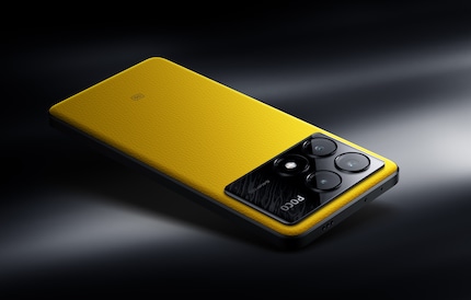 The X6 Pro is also available with a back made of yellow faux leather.