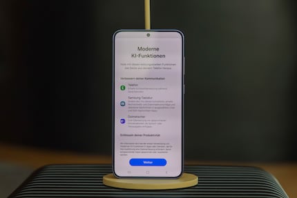 You need a Samsung account to use the AI functions.