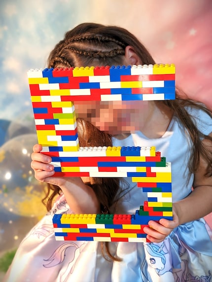 Indovina quanti anni ha compiuto.