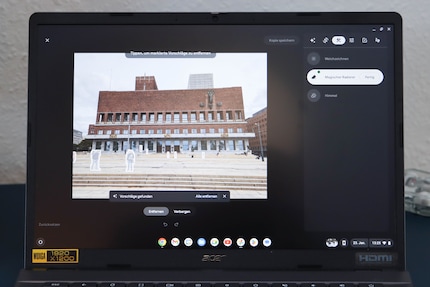 Utilizzare la gomma magica su un notebook è ancora più comodo che su uno smartphone.