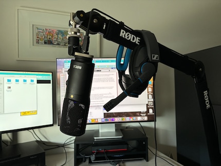 La combinazione di microfono Rode e cuffie Sennheiser funziona per me.