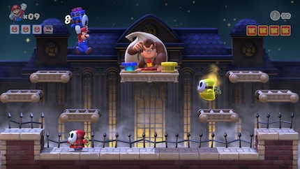 I combattimenti contro Donkey Kong allentano il gameplay del puzzle.