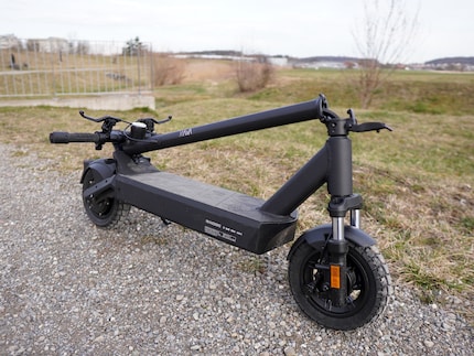 Anche quando è ripiegato, il Vmax è comunque grande e pesante.