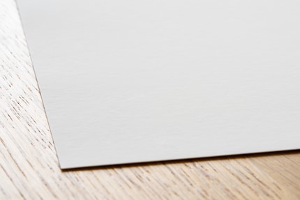 La carta opaca più sottile di questo test è di Canon: Photo Paper Pro Premium Matte.