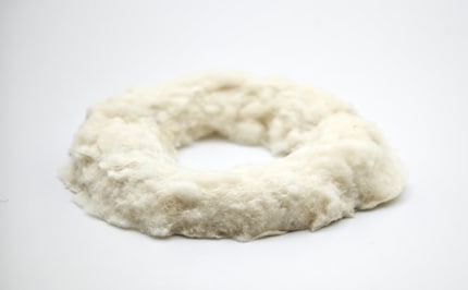 Struttura a fungo fonoassorbente simile alla schiuma.