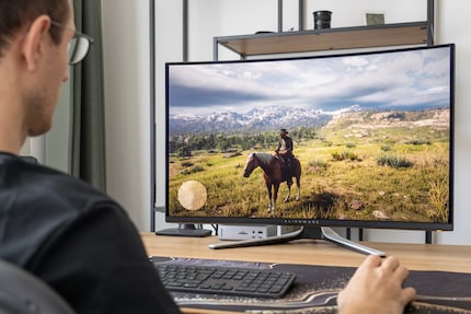 Il nuovo pannello QD-OLED non delude le aspettative elevate. Tuttavia, l’implementazione di Alienware non è sempre perfetta.