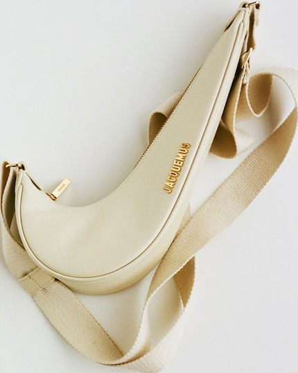 2024: lo Swoosh come borsa.