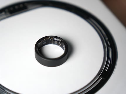 L'anello Ultrahuman misura anche i dati sulla salute con i suoi sensori.