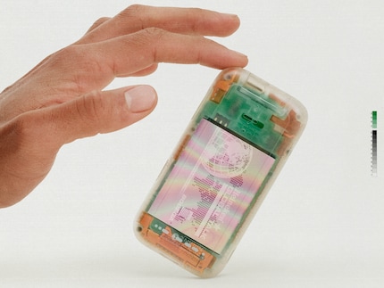 The Boring Phone also wants to be a fashion item.
