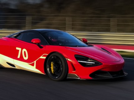 La fotocamera di Huawei Pura 70 Ultra dovrebbe permetterti di scattare foto di auto sportive in offerta, fino a una velocità di 300 km/h.