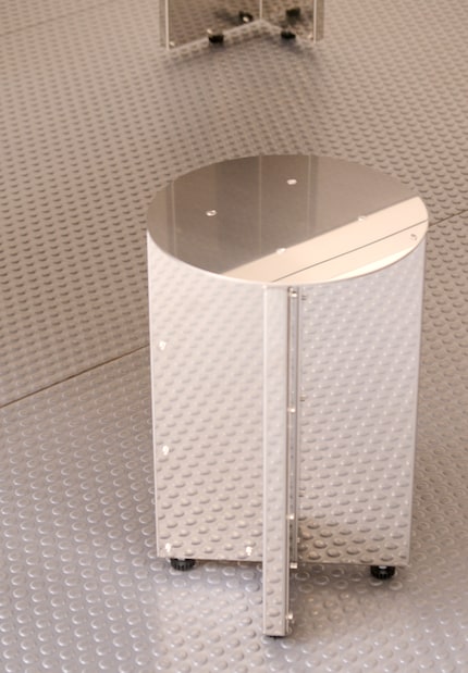 «Sgabello NM22» di NM3 | acciaio inox