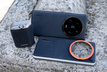 Il Photography Kit è composto da una custodia e da un pacco batteria con controlli