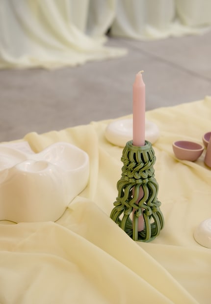 Gli oggetti fatti a mano vengono tranquillamente contrapposti agli oggetti stampati in 3D.