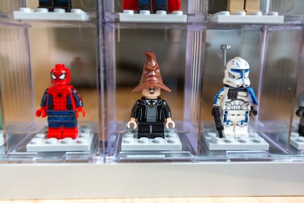 Le minifigure Lego con licenze come Marvel, Harry Potter o Star Wars sono ambiti oggetti da collezione.