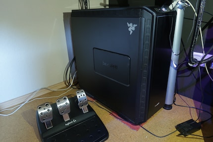 Il case del mio PC è troppo poco spettacolare per me, ma sostituisco regolarmente le parti interne.