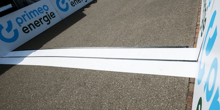 The crucial point in the race – crossing this white line.