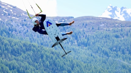 Nel «best of three», kiter, windsurfer e wingfoiler hanno dimostrato le loro abilità di acrobazia.