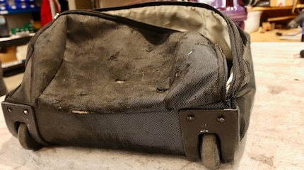 Ci sarà qualche speranza per questa vecchia borsa da viaggio?