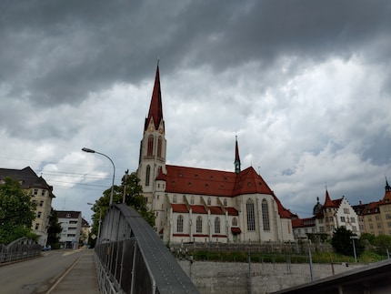 Here’s a photo of a church without zoom. As it’s cloudy, the image has less detail.