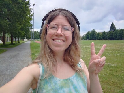 The front camera does the job for a summer selfie.