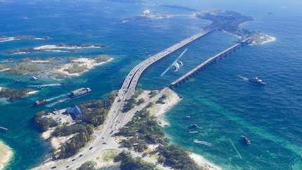 Le isole invitano a esplorare e il mare a immergersi.
