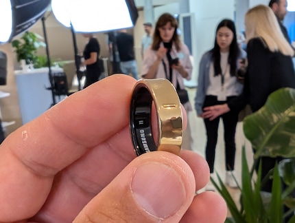 The marked area must be at the bottom of the finger.
