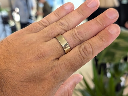 The ring can be worn on any finger.