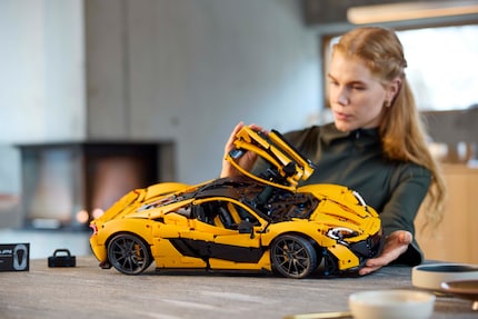 Puoi giocare con la McLaren, ma è più per esposizione.
