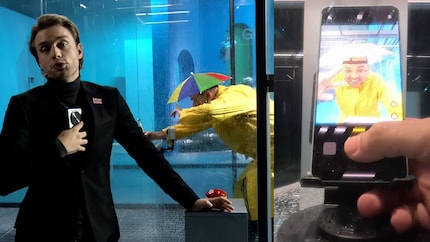 OnePlus dimostra Aqua Touch in loco in condizioni precarie.