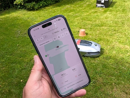 Sull'app puoi vedere dove l'A1 ha già tagliato l'erba.