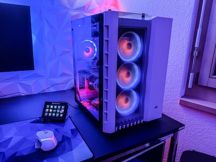 Il Logitech G502 è il compagno di Joshua per giocare ai videogiochi e lavorare in egual misura.