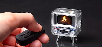 La TinyTV 2 non offre una connessione HDMI ed è quindi meno adatta a giocare ai videogiochi.