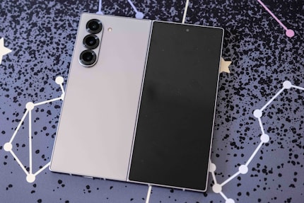 Il Samsung Galaxy Z Fold 6 porta soprattutto innovazioni ottiche e di software.