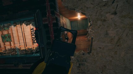 The physics of destruction, together with the verticality of the levels, is one of the great strengths of Siege.