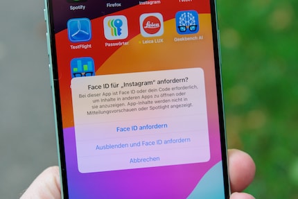 Puoi non solo bloccare l'app, ma anche nasconderla.