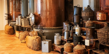 La produzione di profumi di allora...