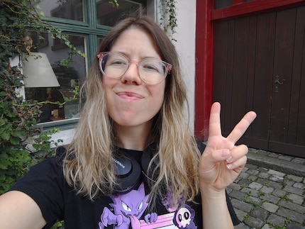 I selfie scattati con la fotocamera interna vanno bene.