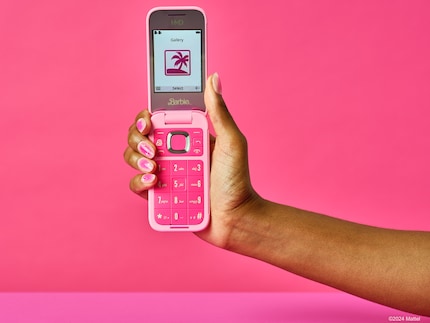 Anche l'interfaccia utente è personalizzata per Barbie.