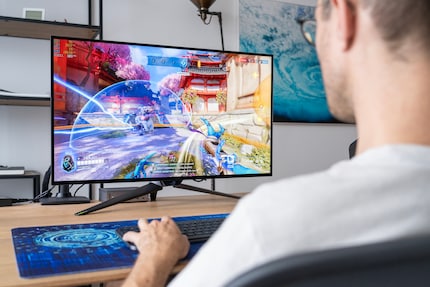 L’Asus PG32UCDP è perfetto per tutti i giochi, da quelli di strategia agli sparatutto.