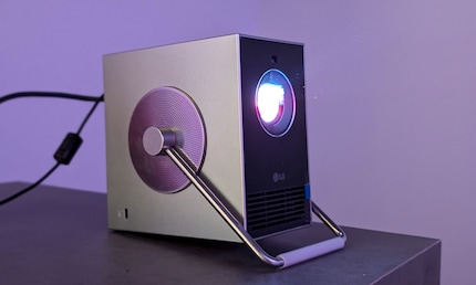 Il CineBeam Q di LG potrebbe essere il proiettore 4K più piccolo che abbia mai visto.