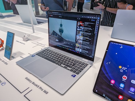Samsung integra il Galaxy Book5 Pro 360 nel suo ecosistema.