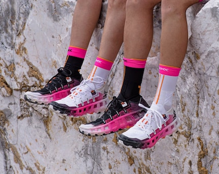 Tra le scarpe, qui la prima edizione speciale a due colori, non e i calzini non ci deve essere attrito.