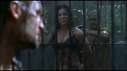 Nella terza stagione, gli sceneggiatori hanno rinchiuso Kate e Sawyer in una gabbia per lungo tempo, a simboleggiare i loro conflitti con la rete.