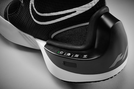Heat and massage can be controlled independently or synchronised in each foot at the touch of a button.