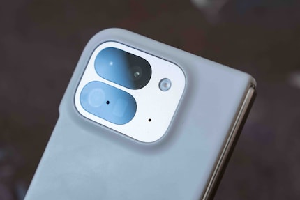I’m happy with the foldable’s cameras.