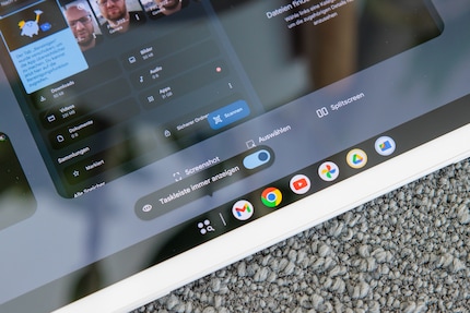 To show the dock permanently, you have to press and hold the bar to the left of the apps.