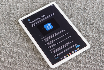 The confidential profile can be set up in the settings under Privacy & Security.