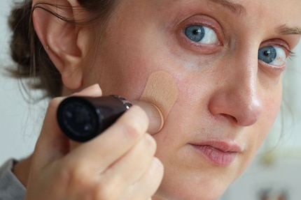 Contrary to what many people claim, it doesn’t glide over my skin like butter.